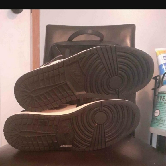 Sold jordan 1 mid - Picture 6 of 11